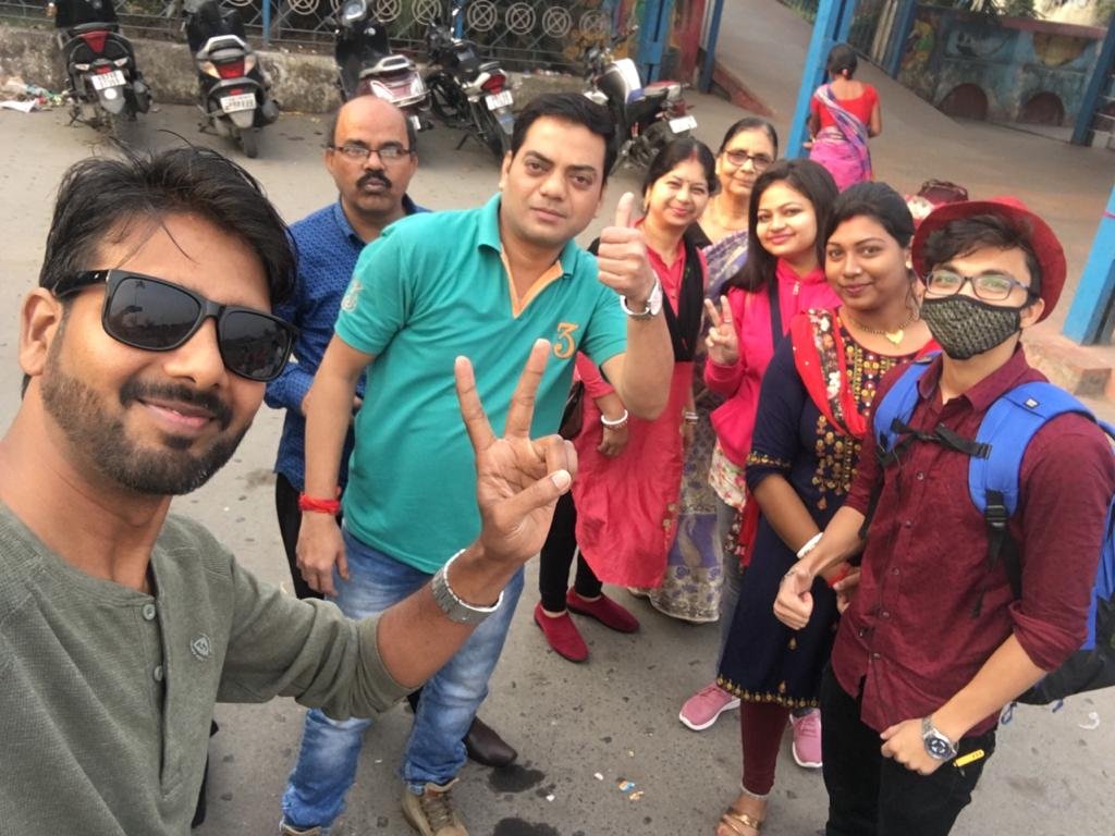 Friends enjoying a day out on a Gangtok group tour