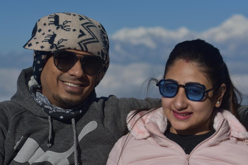 Couple enjoying the Kanchenjunga view during a Kurseong getaway